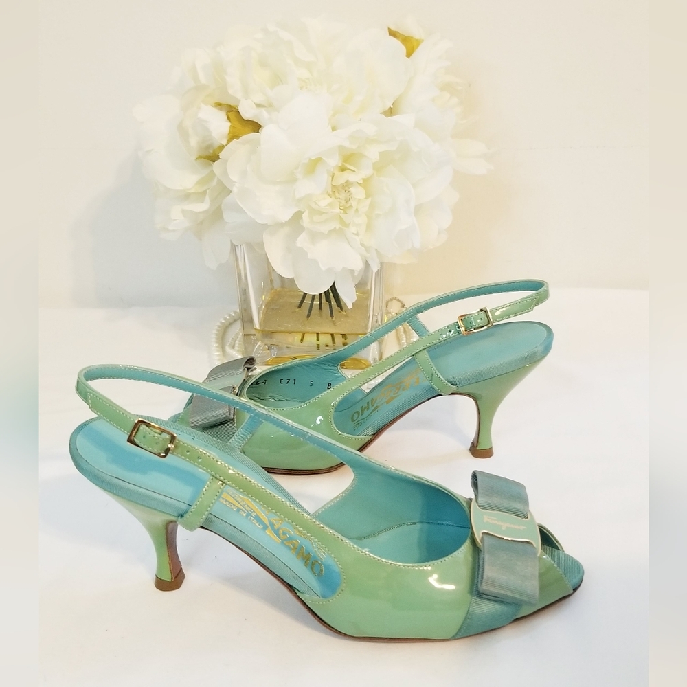 Salvatore Ferragamo Vintage Mint Green Peep Toe Bow Slingback Heels - Picture 9 of 15